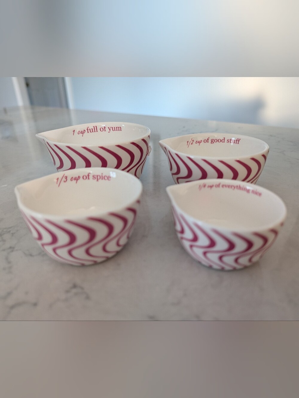Ceramic Measuring Bowl Set - White with Pink Swirl